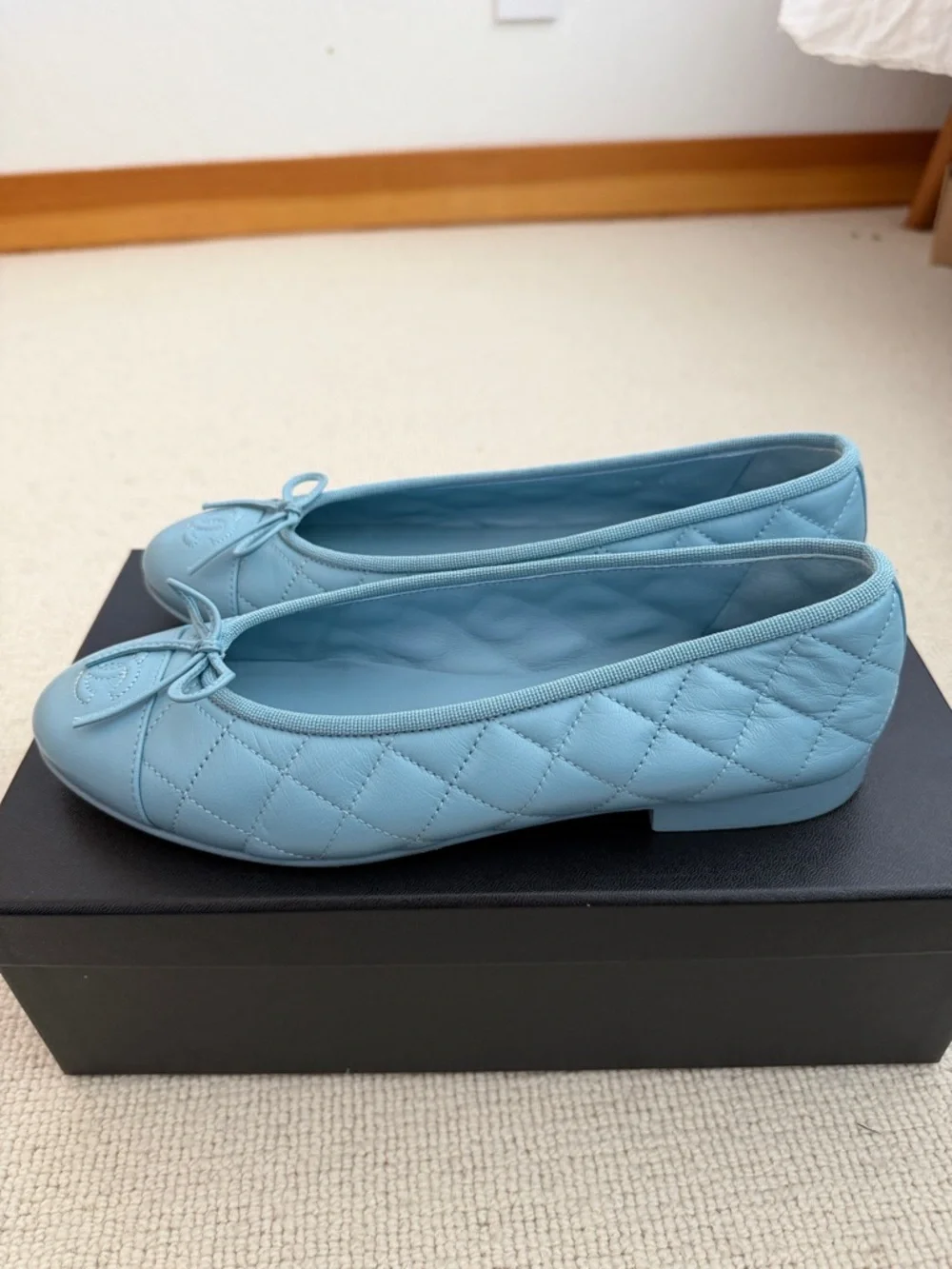 CHANEL Blue Quilted Leather Ballet Flats with Bow